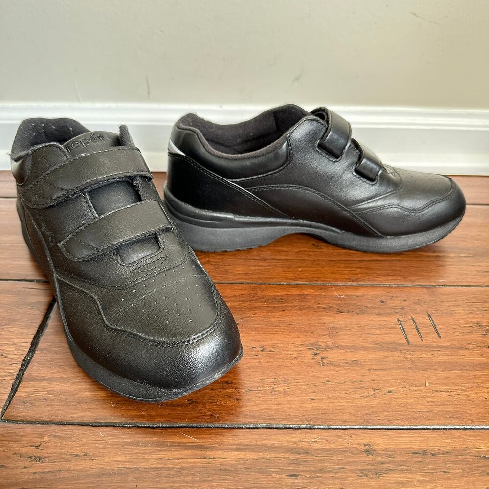 Propet Womens 9W Tour Walker Strap Leather Comfort Shoe Shock Absorbing Black - Picture 2 of 9